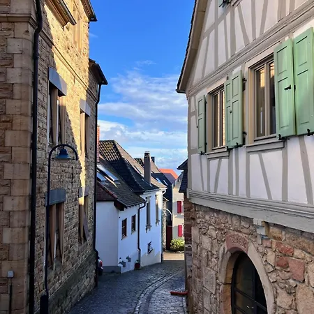 Alte Pfarrhaus Galerie * Gleisweiler