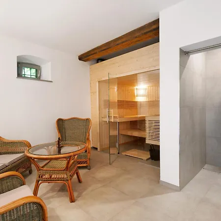 Alte Pfarrhaus Galerie Appartement Gleisweiler