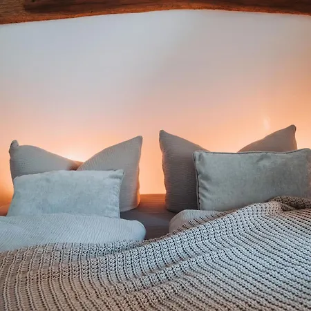 Alte Pfarrhaus Galerie Apartamento *