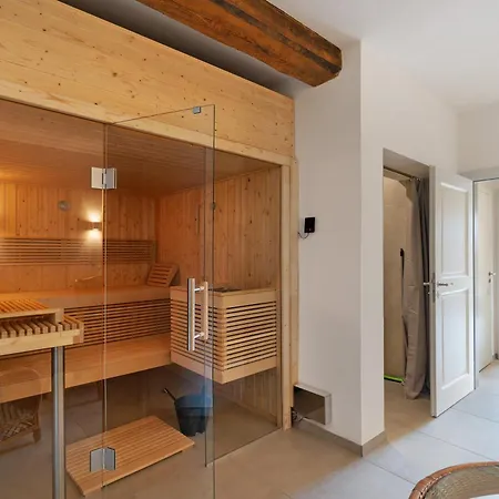 Apartment Alte Pfarrhaus Galerie Gleisweiler