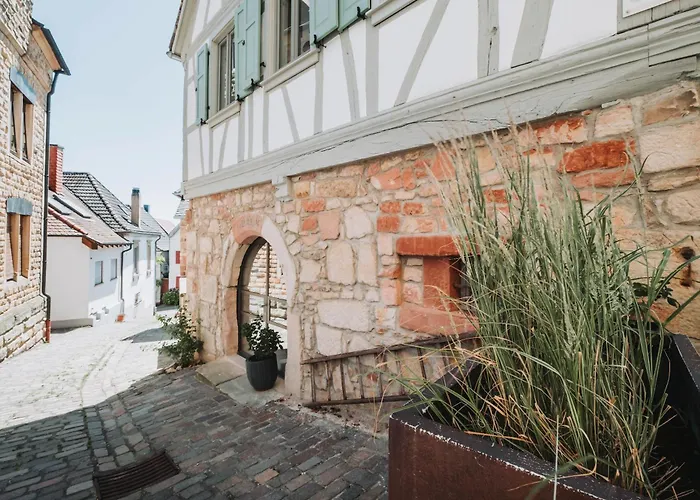 Alte Pfarrhaus Galerie * Gleisweiler