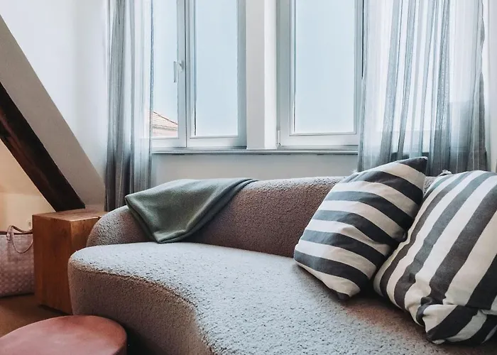 Alte Pfarrhaus Galerie Gleisweiler